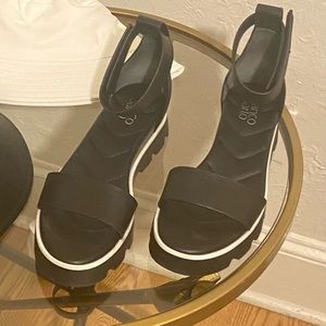 Franco Sarto Black 7 1/2 sandals